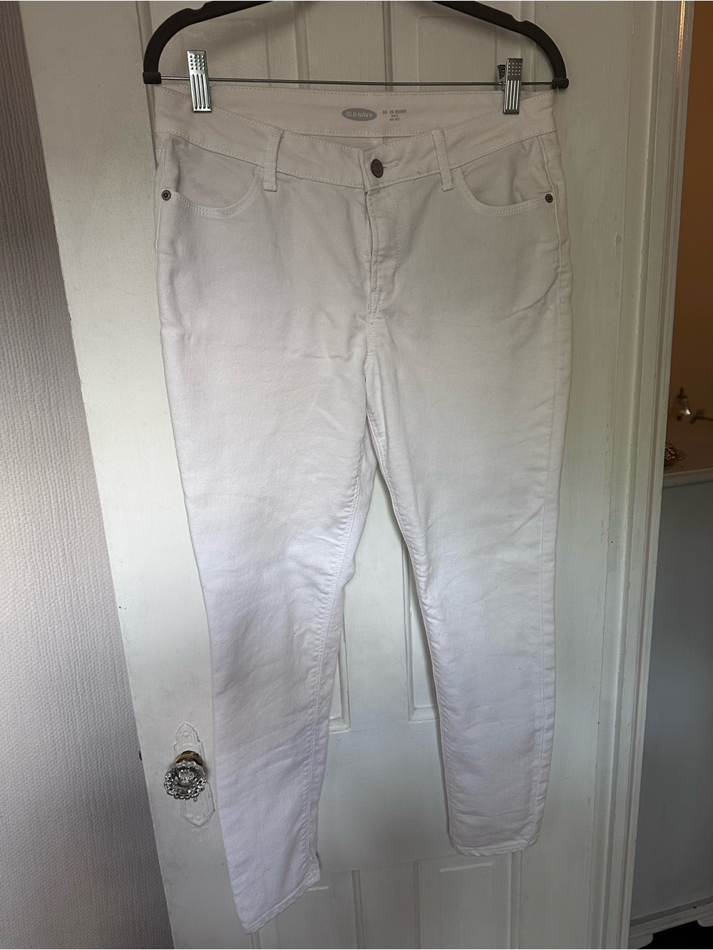 Old Navy White Skinny Jeans - Women's